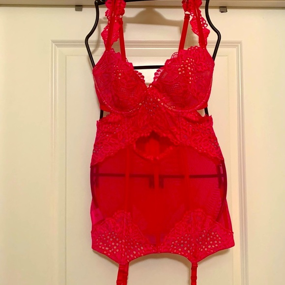 Victoria's Secret Intimates & Sleepwear Victoria Secret Limited Edition Ribbed Garter Size